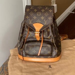 Louis Vuitton Montsouris MM BackPack Bag